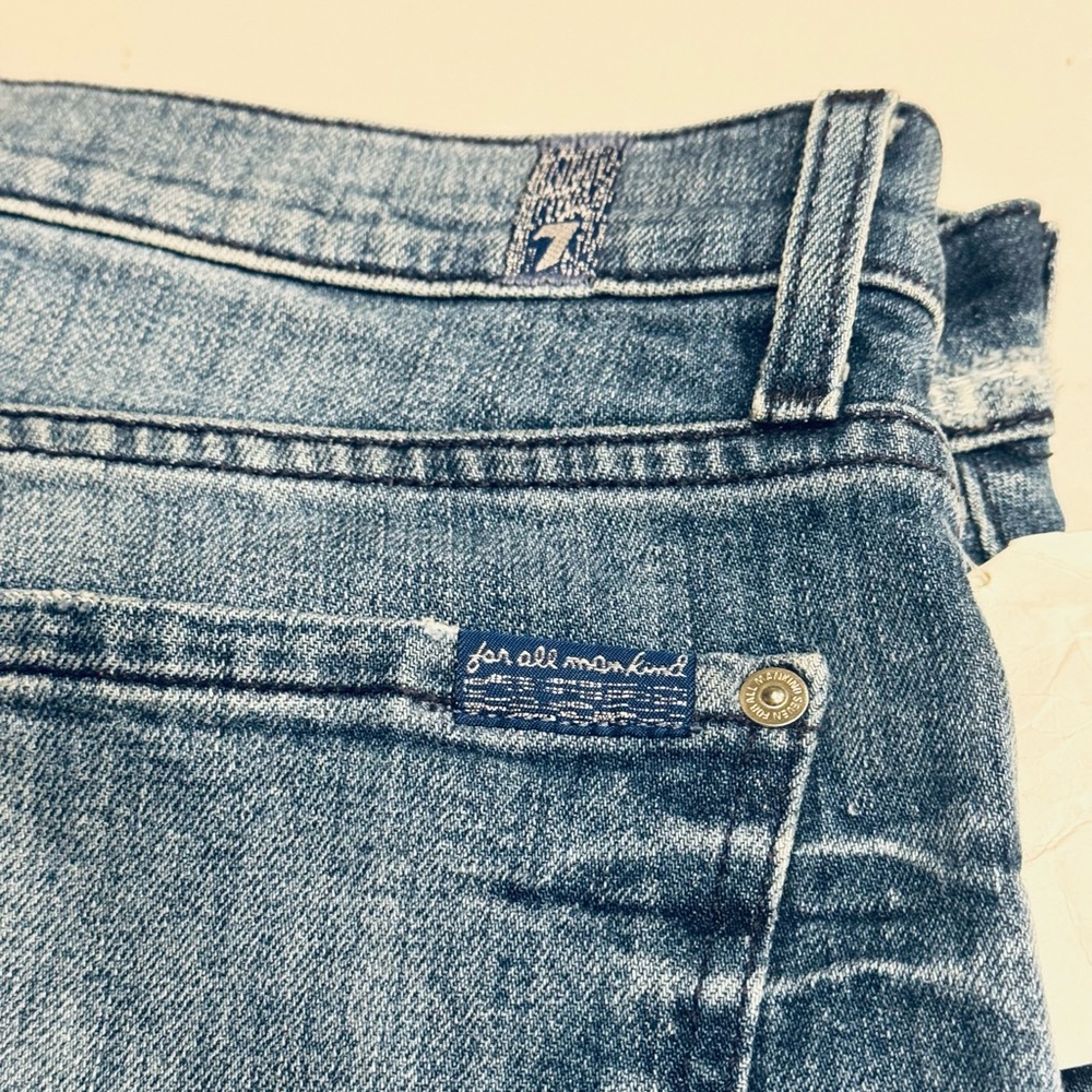 7 for all mankind